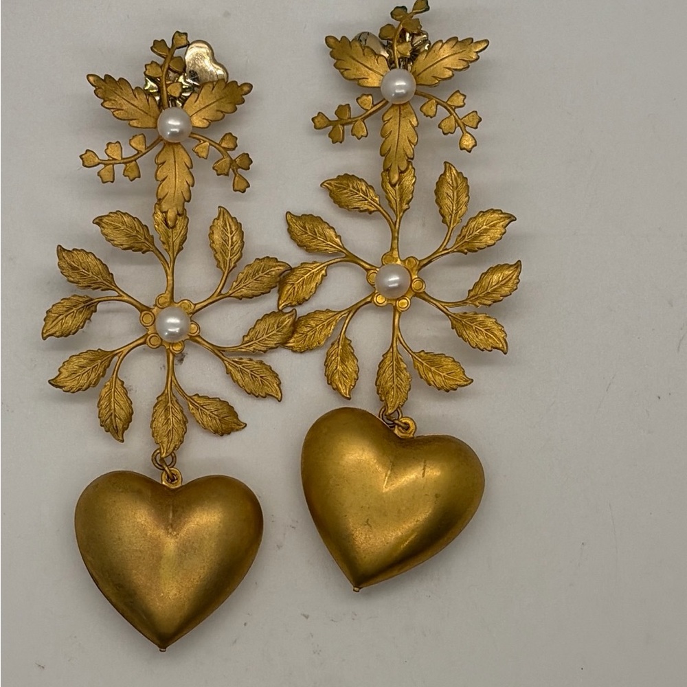 The Pink Reef Matte Gold Tone Heart Leaf Drop Pierced Earrings